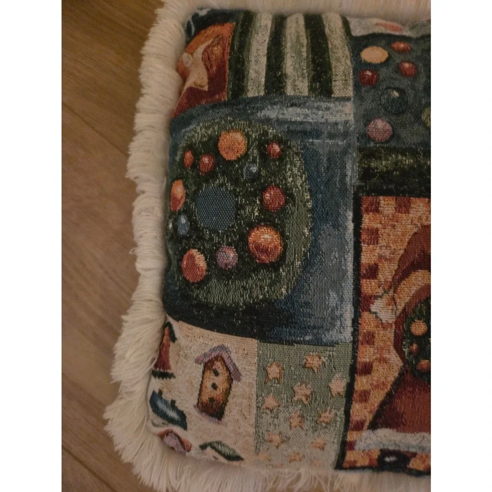 Vintage Mohawk Christmas Tapestry Throw Pillow Santa Stockings‎ Tree Cozy Trim